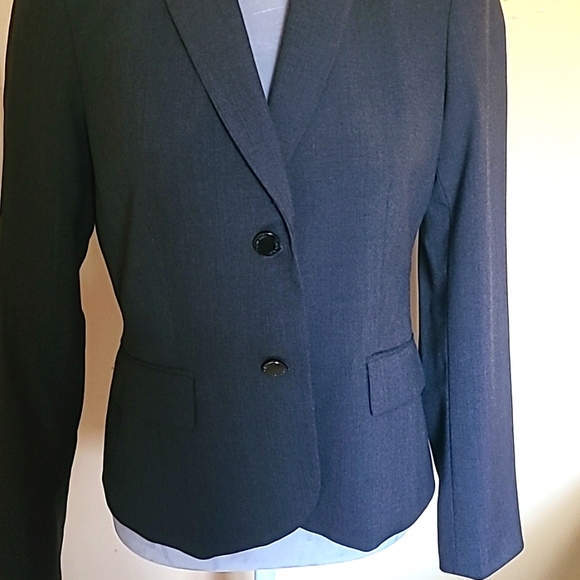 Ladies suit jacket - Picture 2 of 5